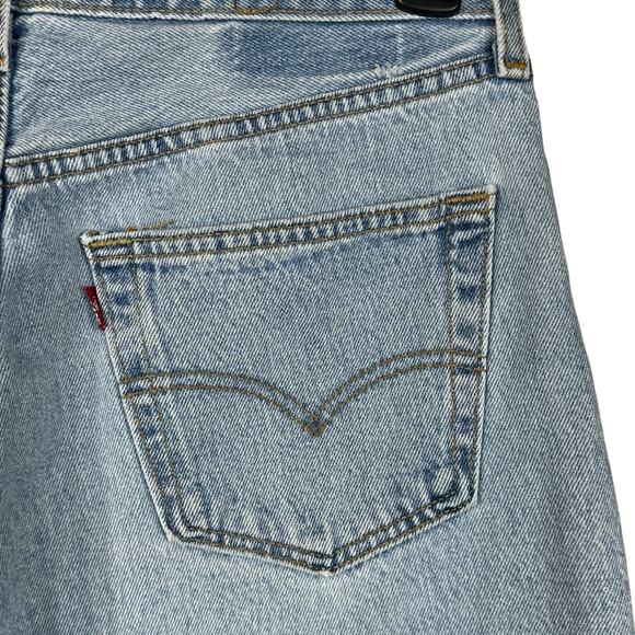 Levi’s SZ 30 Vintage Jeans Cropped Button-Fly Frayed Hem Light Wash Pockets Blue - Picture 7 of 10